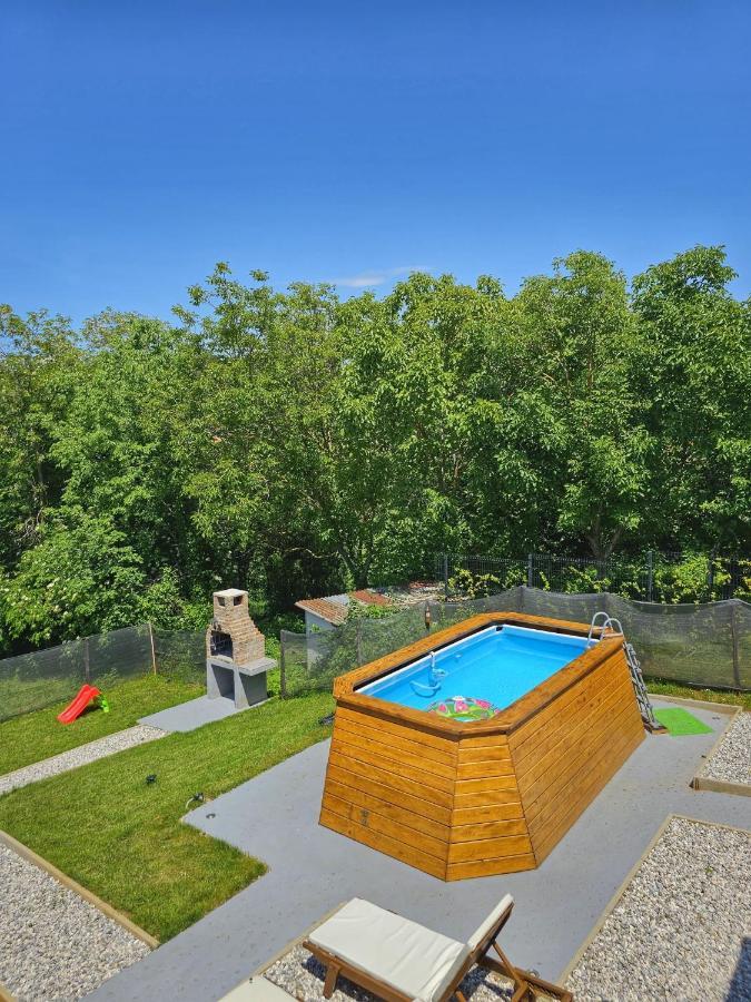 Apartman Goga With Pool And Jacuzzi Labin  Exterior foto