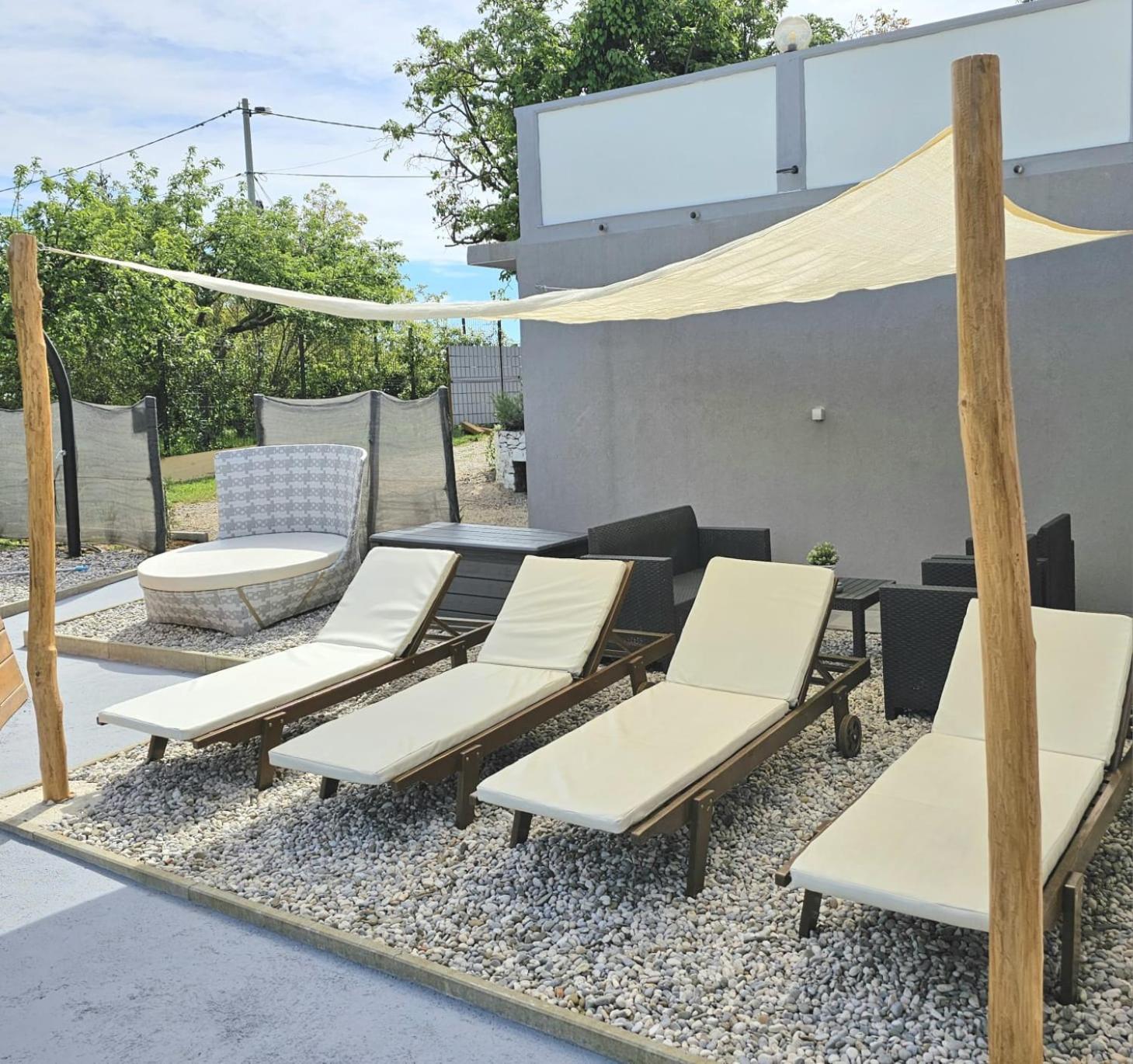 Apartman Goga With Pool And Jacuzzi Labin  Exterior foto